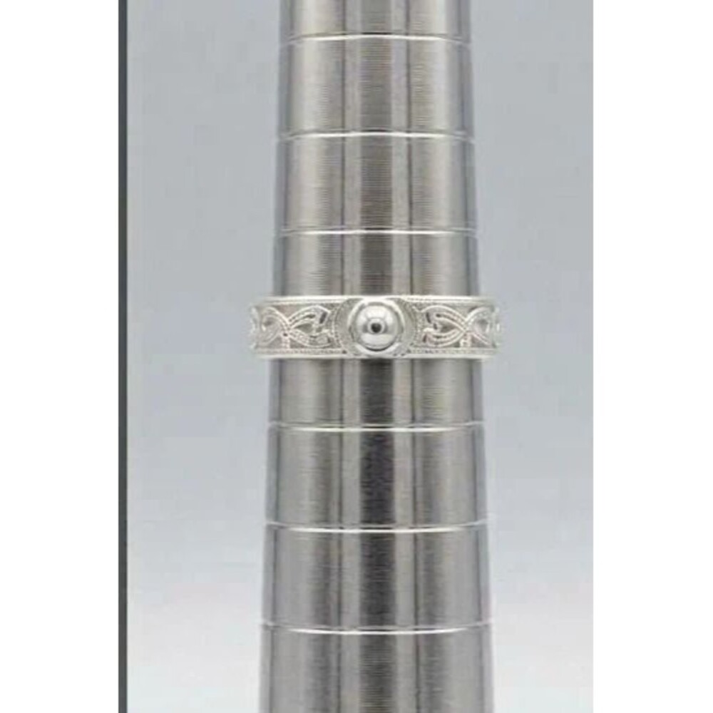 Vintage 925 Sterling Silver Detailed Celtic Motif Band Ring